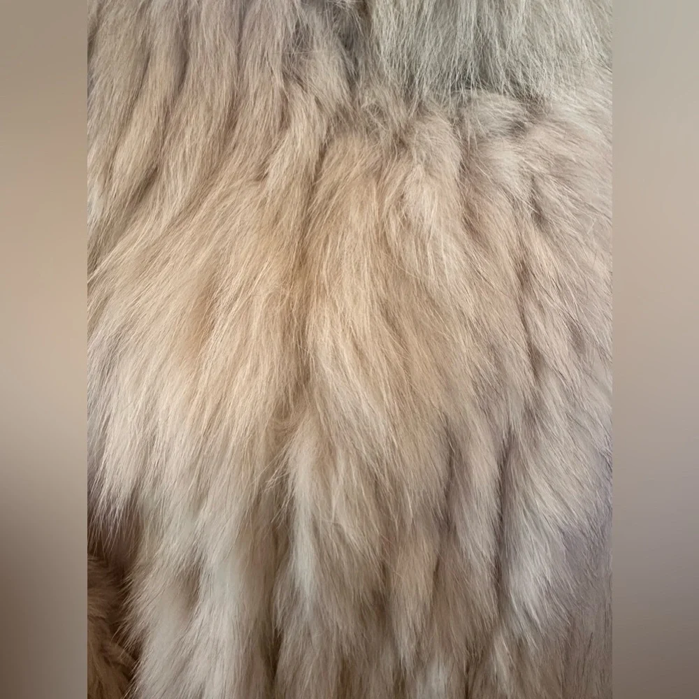 Saga Fox Vintage Coat - Picture 6 of 16